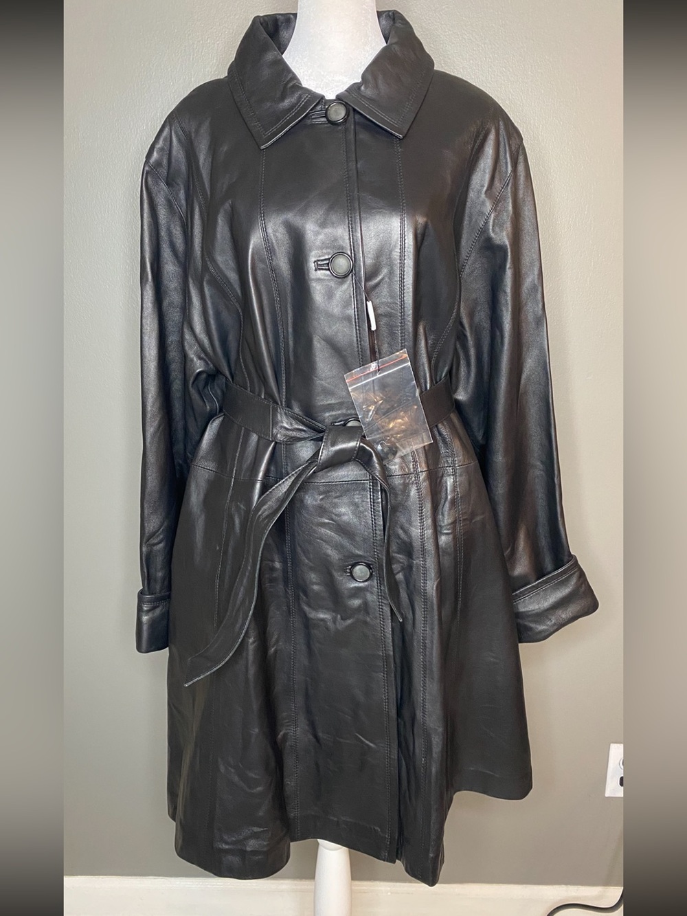 NWT! Soho Collection 100% Lamb Leather Button Front Black Trench Coat - Size XL